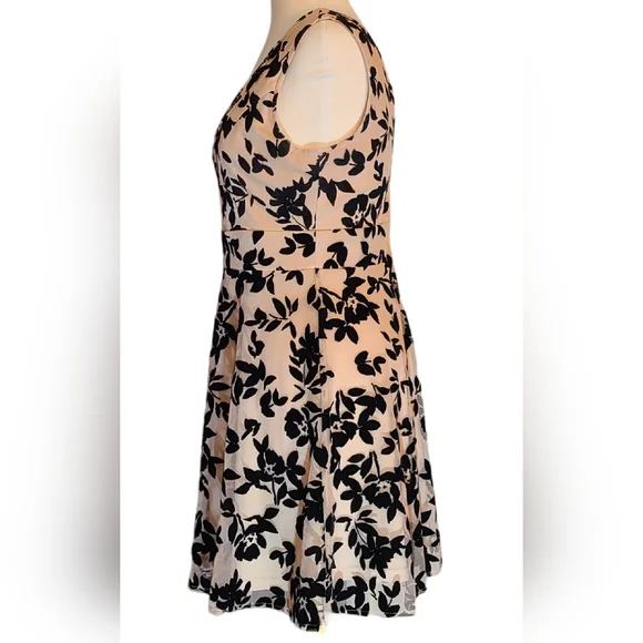 Altard state size M tan dress - Picture 4 of 10